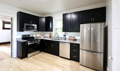 /international/us/1805-taylor-ave-racine-wi-110108580348/