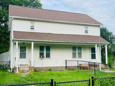 /international/us/1202-1204-burnett-avenue-ames-ia-110107965666/