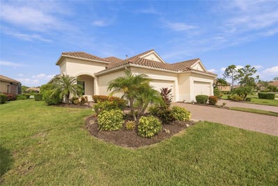 /international/us/11548-okaloosa-drive-w-venice-fl-110120425382/