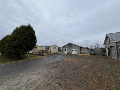 /international/us/683-coveytown-road-burke-ny-110098655817/?lang=fr