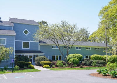 /international/us/765-attucks-lane-hyannis-ma-110108653883/