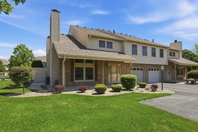 /international/us/9297-erin-lane-orland-park-il-110107831750/