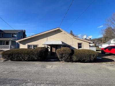 /international/us/5379-main-street-millerton-pa-110105053456/