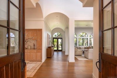 /international/us/18044-loma-alegre-rancho-santa-fe-ca-110108200830/