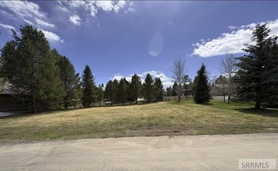 /international/us/4194-two-top-road-island-park-id-110107878912/