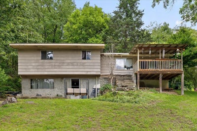 /international/us/16211-lakewood-drive-sale-creek-tn-110109590895/