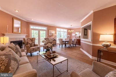 /international/us/56-longview-circle-berwyn-pa-110101123985/