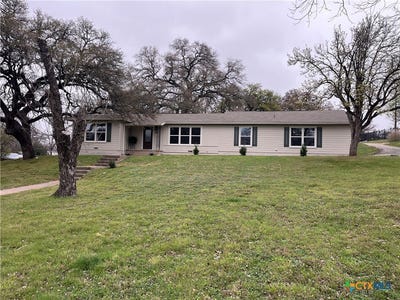 /international/us/502-w-avenue-a-lampasas-tx-110106278163/