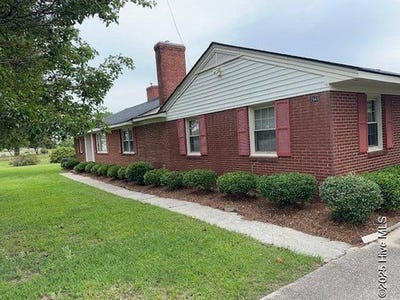 /international/us/2945-us-highway-17-williamston-nc-110100069315/