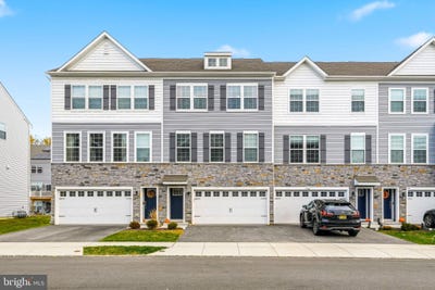 /international/us/22-cardinal-way-mount-laurel-nj-110109499291/