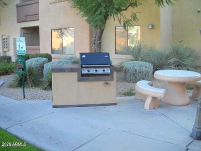 /international/us/10030-w-indian-school-road-phoenix-az-110105779977/
