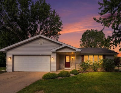 /international/us/1115-sawtell-court-oshkosh-wi-110108177260/