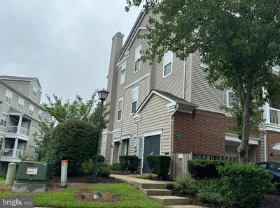/international/us/14523-hampshire-hall-court-upper-marlboro-md-110104884124/