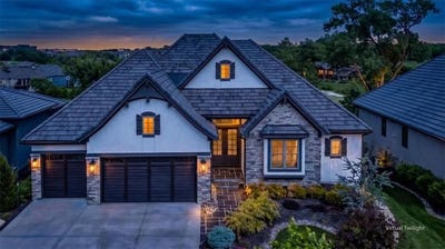 /international/us/9333-cottonwood-canyon-drive-lenexa-ks-110107890597/