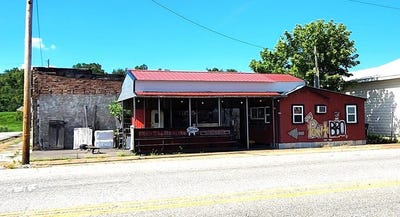 /international/us/68-front-st-big-sandy-tn-110100652520/