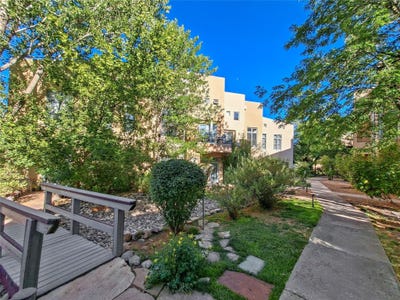 /international/us/3600-cerrillos-road-santa-fe-nm-110109212383/