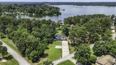 /international/us/16862-cardinal-lane-troup-tx-110108816970/