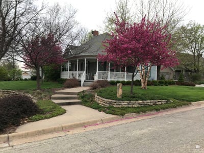 /international/us/525-w-6-street-chapman-ks-110106472772/