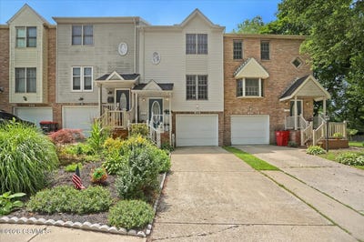 /international/us/616-montour-street-milton-pa-110109194196/