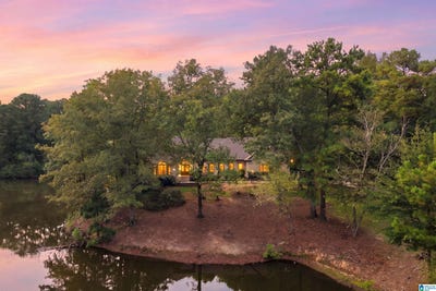 /international/us/113-brookshire-lane-pelham-al-110120459811/