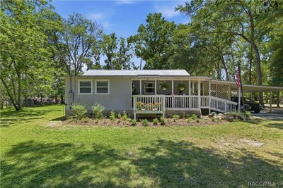 /international/us/17631-se-37th-avenue-inglis-fl-110108266020/