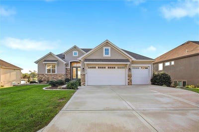 /international/us/4313-lakeshore-drive-basehor-ks-110119945935/
