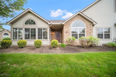 /international/us/5210-redford-drive-brunswick-oh-110099473167/