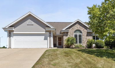 /international/us/2300-e-cody-ct-oak-creek-wi-110101420354/