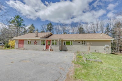 /international/us/14-lloyd-street-campton-nh-110107823832/