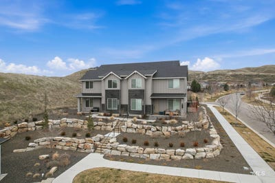 /international/us/5700-w-avimor-drive-boise-id-110106341424/