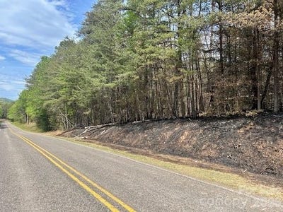 /international/us/mountain-view-circle-lenoir-nc-110108147964/