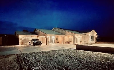 /international/us/16192-molino-victorville-ca-110108494411/