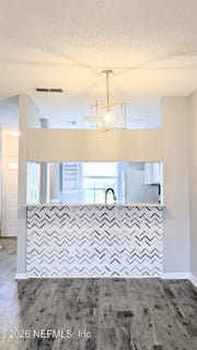 /international/us/12311-kensington-lakes-drive-jacksonville-fl-110108503664/