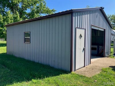 /international/us/406-e-fayette-avenue-patoka-il-110107992965/