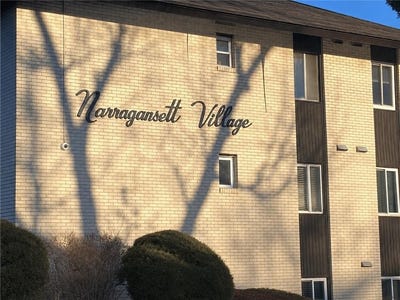 /international/us/400-narragansett-parkway-warwick-ri-110107882027/