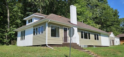 /international/us/7014-n-bungalow-drive-new-carlisle-in-110102269004/