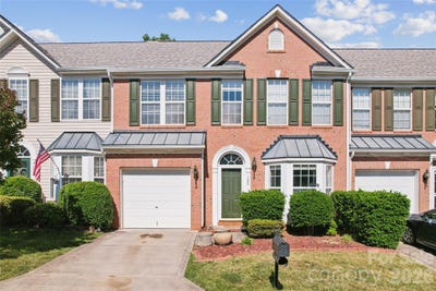 /international/us/133-kallie-loop-mooresville-nc-110108388536/