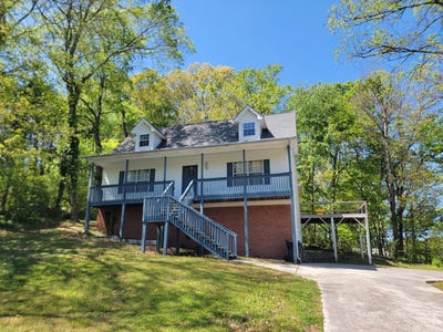 /international/us/130-oak-trail-chickamauga-ga-110106448771/
