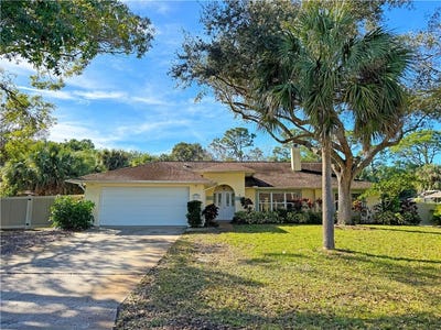 /international/us/495-11th-court-vero-beach-fl-110108196288/
