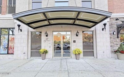 /international/us/38-high-rock-avenue-saratoga-springs-ny-110106766580/