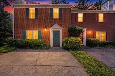 /international/us/725-anderson-walk-marietta-ga-110109598662/
