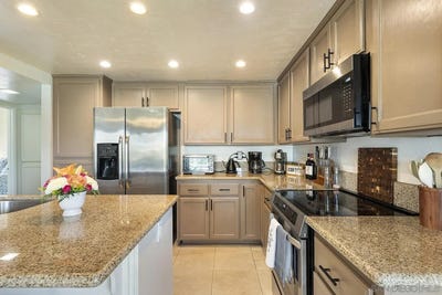 /international/us/355-n-melrose-dr-n-vista-ca-110120410607/