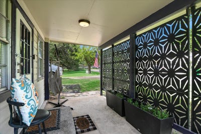 /international/us/607-driftwood-lane-cottonwood-shores-tx-110101022468/