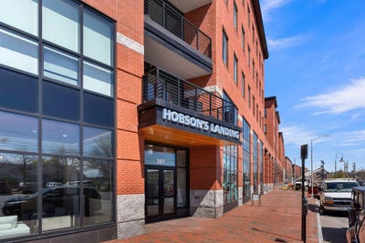 /international/us/387-commercial-street-portland-me-110108125503/