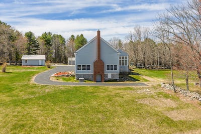 /international/us/353-bell-hill-road-otisfield-me-110107613078/