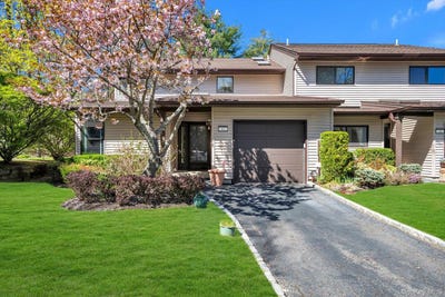 /international/us/47-northgate-circle-melville-ny-110107667814/