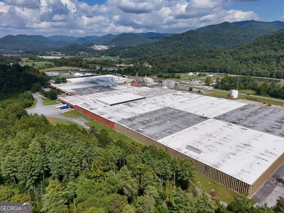 /international/us/400-kellys-creek-road-rabun-gap-ga-110102546879/