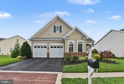 /international/us/221-smarty-jones-terrace-havre-de-grace-md-110109871614/