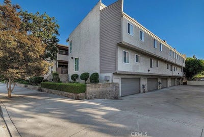 /international/us/7240-shirley-reseda-ca-110120536602/