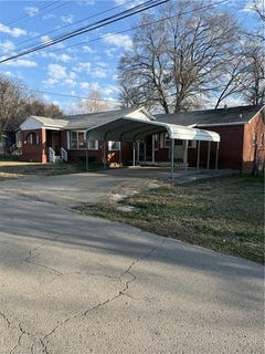 /international/us/110-vine-ave-sallisaw-ok-110105919732/